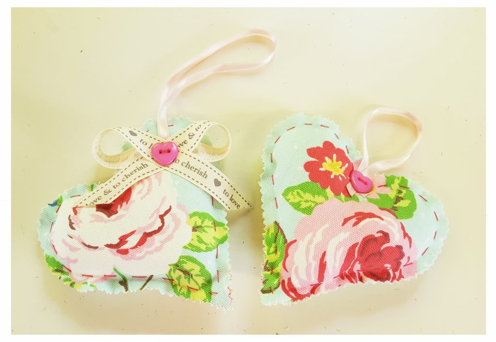 *FREE* Padded Heart Tutorial - All Sewn Up Wales by Helen Rhiannon