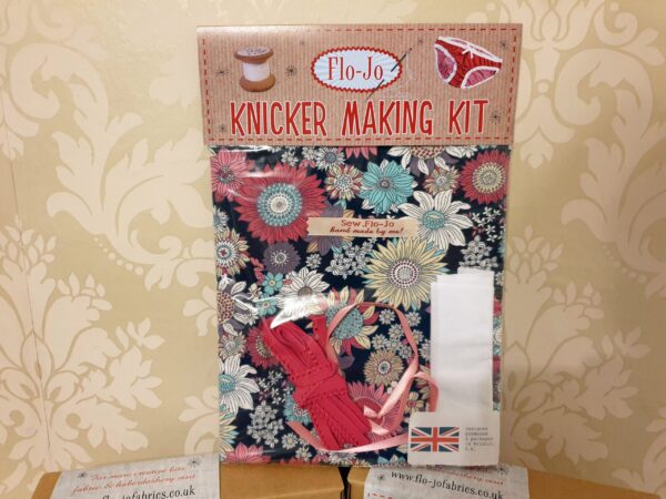 Knicker kit