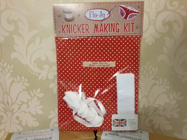 Knicker kit