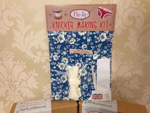 Knicker kit