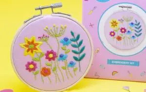 MEADOW FLOWER EMBROIDERY KIT